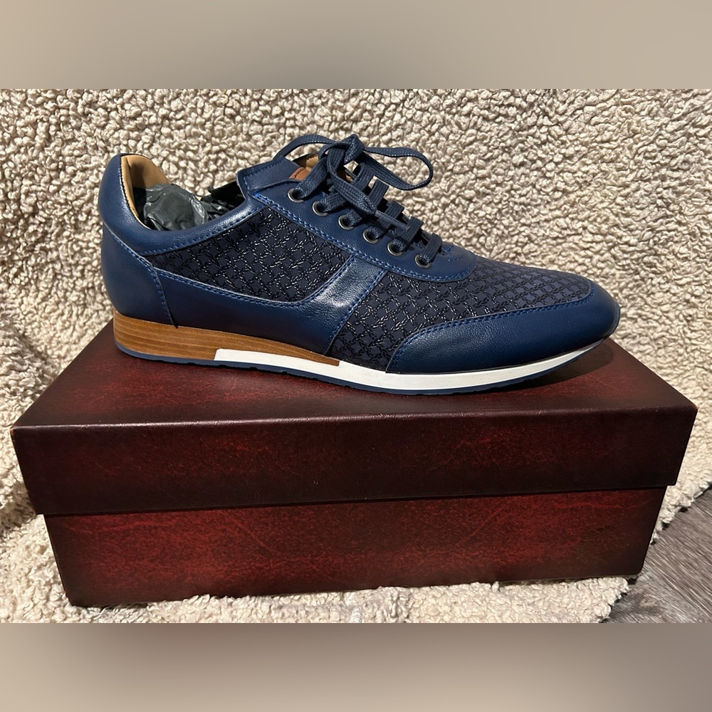 Men’s Mezlan shoes brand new size 11.5 tags / stickers still on shoes